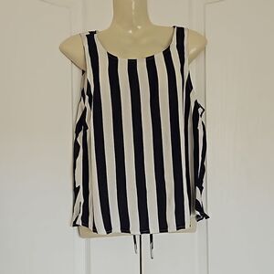 Leading Lady Women's Stripped Cotton Top Medium Navy Blue/ White